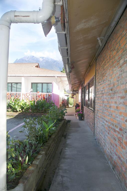 纳瓦卢坤达萨山林小屋 Kampong Kundassan 外观 照片
